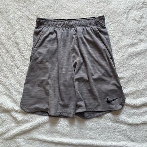 nike dri fit shorts athletic sporty size small